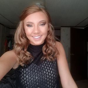 Meet your Posher, Tabitha